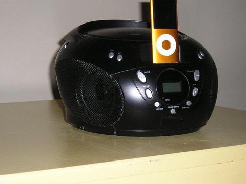 CD/Radio/Ipod Docking Station