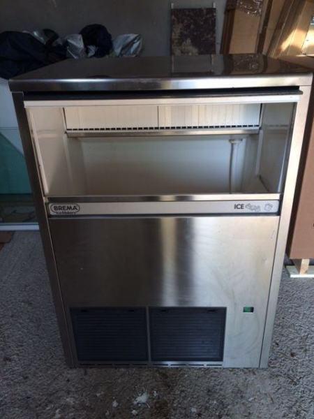Ice Machine -75 Kgs with Large Integral Bin- Used but Good Condition - Delivery FOC