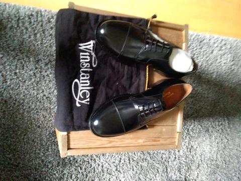 Men's shoes size 9 brand new in original box black dress shoes