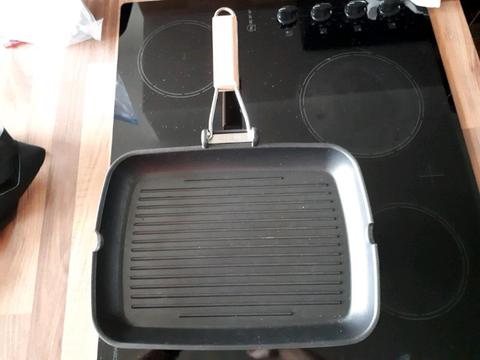 Grill pan - non-stick
