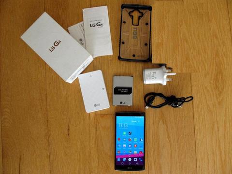 LG G4 with extra battery, external charger, case