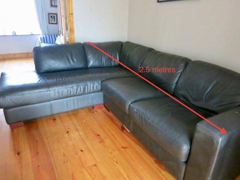 EZ living corner sofa - excellent condition