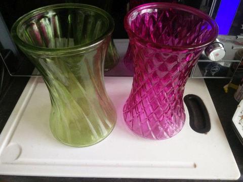2 vases FREE