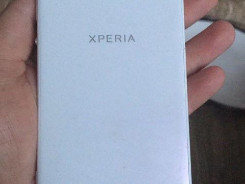 Sony Xperia z1 white