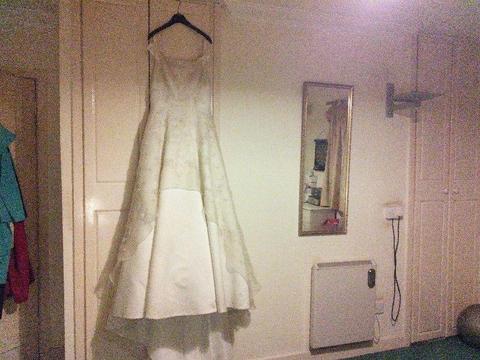 Vera Wang imitation wedding dress for sale!!!