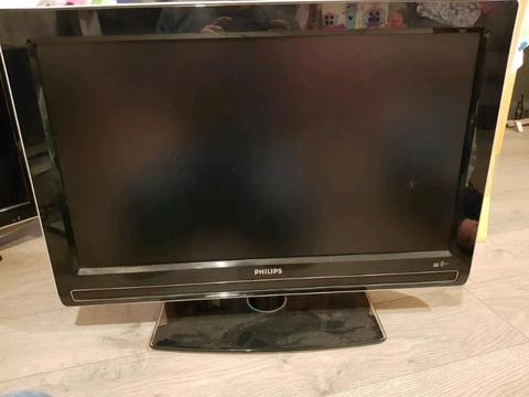 32 inch HD Philips Lcd Tv with USB and Ambilight
