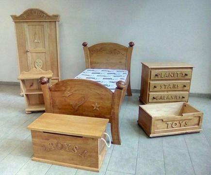 Fantastic solid timber 7 piece child's bedroom set
