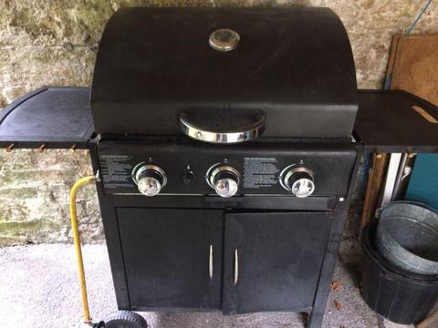 Gas BBQ With Cover
