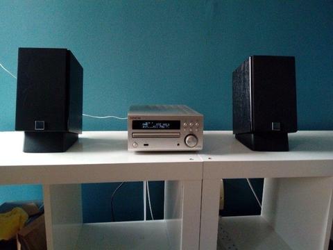 DENON D-M40 DAB HIFI WITH DALI ZENSOR SPEAKERS IN IMMACULATE CONDITION!