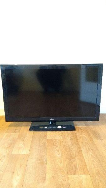 LG LD450 TV