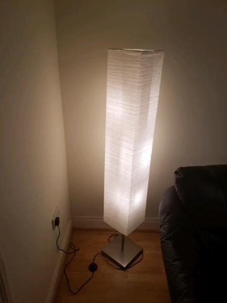 Corner lamp