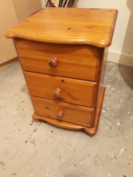 3 draw Pine Locker Ex Cond