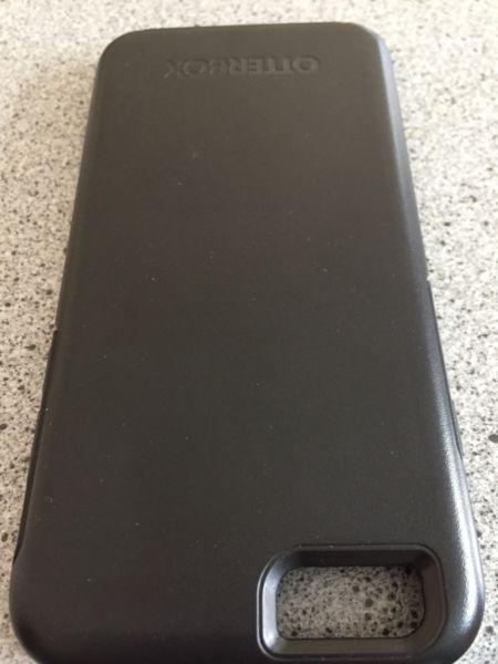 iPhone black cover
