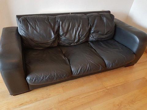 Black 2 and 3 seater leather sofas