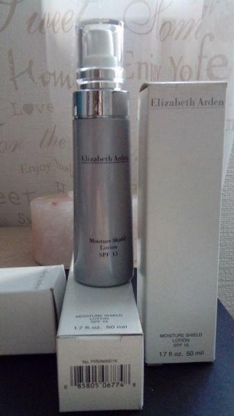 ELIZABETH-ARDEN-SUN-CITY-Moisture-Shield-Lotion-SPF15-is-the-perfect-complement 50ML NEW
