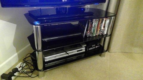TV stand - very good condition, chrome / black glass