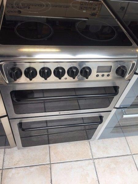 Hotpoint 60cm electric ceramic cooker in fully working condition
