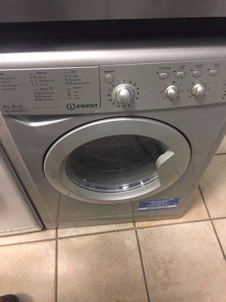 Indesit 6+5kg wash and dryer machine in fully working condition