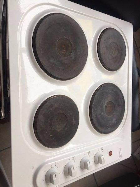 Magnet electric hotplate hob in very good condition