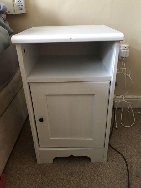 Bedside table White x 2