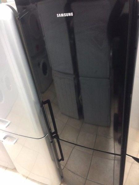 BLACK Samsung fridge freezer in fully working condition