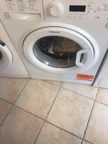 BRAND NEW Hotpoint 8kg washing machine