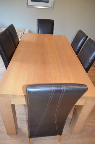Kitchen Table and 6 Leather Chairs