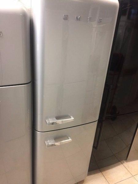 Smeg fridge freezer in fully working condition