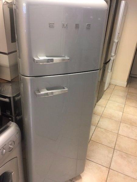 Smeg fridge freezer in fully working condition