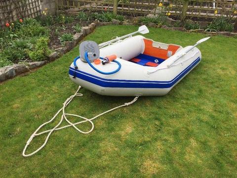 Inflatable 3 person Tender, near perfect condition