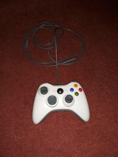 1 xbox 360 wired controller