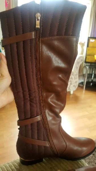 Brand New brown leather boots