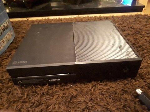 Xbox One 500 GB with 4 games