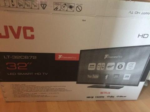 JVC 32” SMART LED HD TV