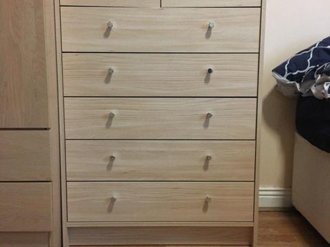 Selling wood wardrobe, perfect conditions