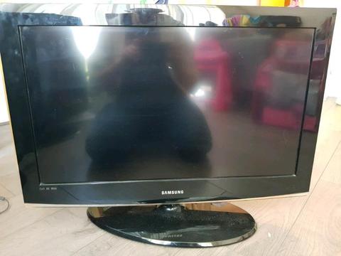 32 inch HD Samsung Lcd tv