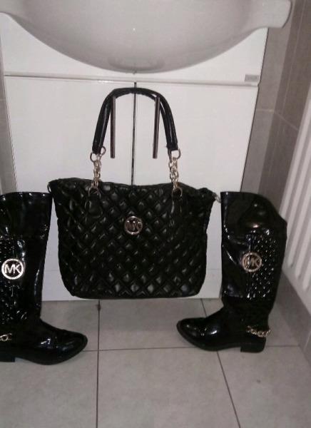 MK Booths Size 5 and Bag €40