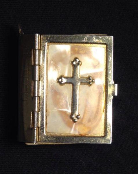 MINIATURE NEW TESTAMENT BIBLE - BRASS AND MOTHER OF PEARL COVER