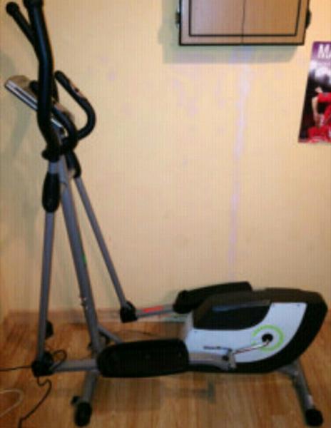 Power trek cross trainer used a few times good as new