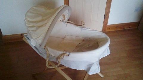 Moses basket with stand&sheet - excellent condition!