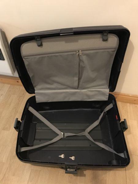Suitcase hardshell