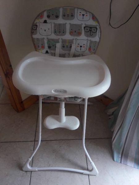 Highchair (bought new 5 weeks ago)