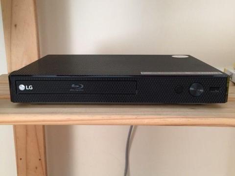 L G HDMI DVD player