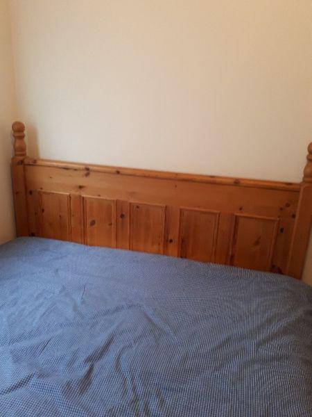 Double pine bed