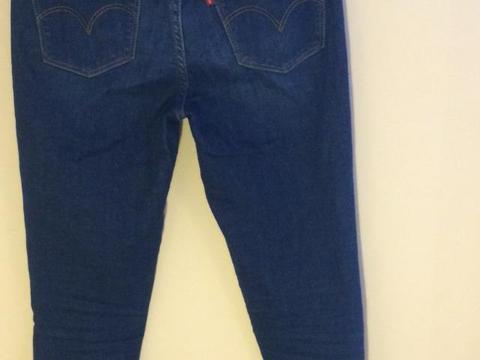 Tommy Hilfiger and Levis jeans as new!