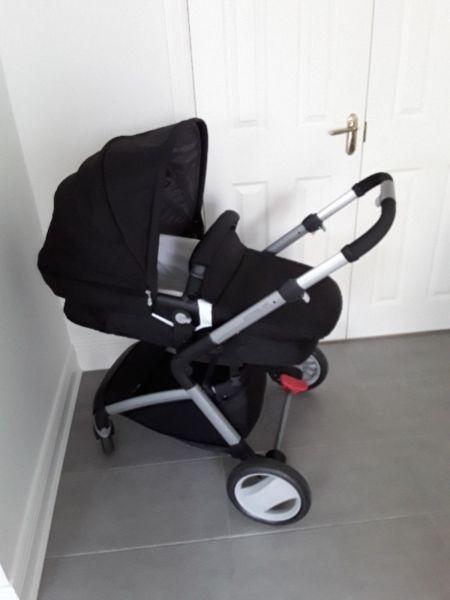 Mothercare travel system, car seat and isofix