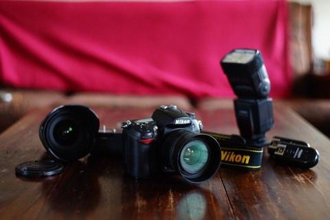 Nikon D7000 + Accessories