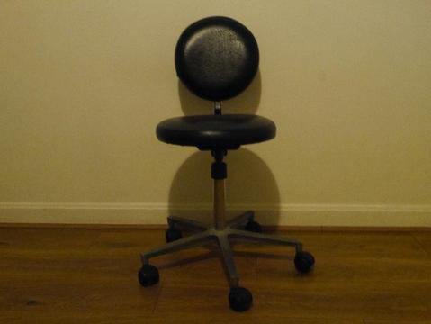 Swivel chair for sale
