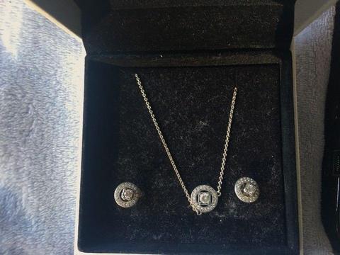 Pandora necklace & earrings