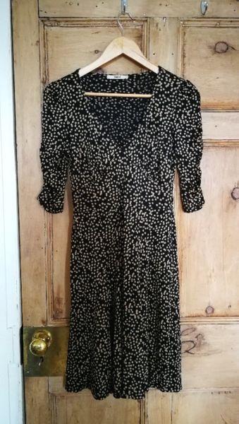 Cute and Elegant Oasis Dress - Never Worn, Size S